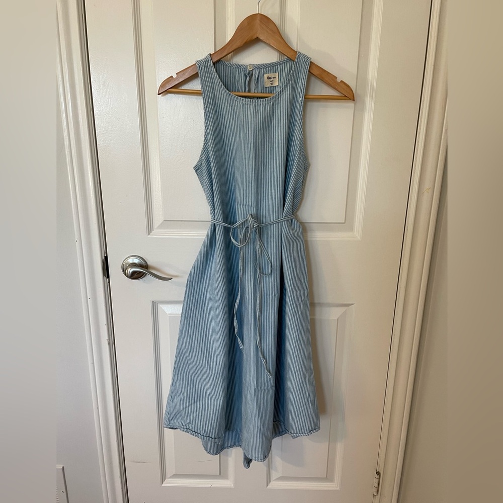 Gap XS-S sleeveless dress